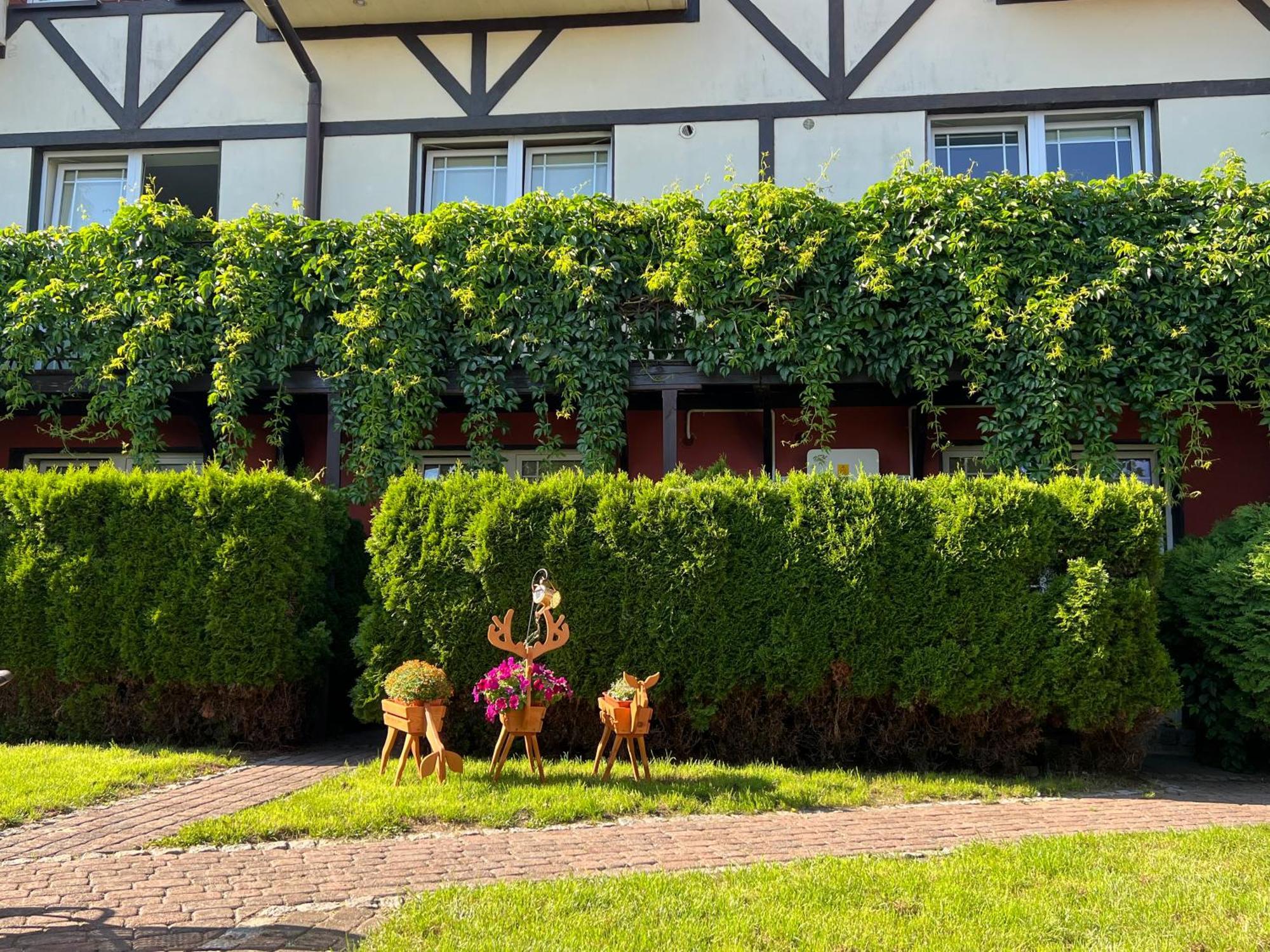 Wilczy Zaulek Hotel Mielno  Bagian luar foto