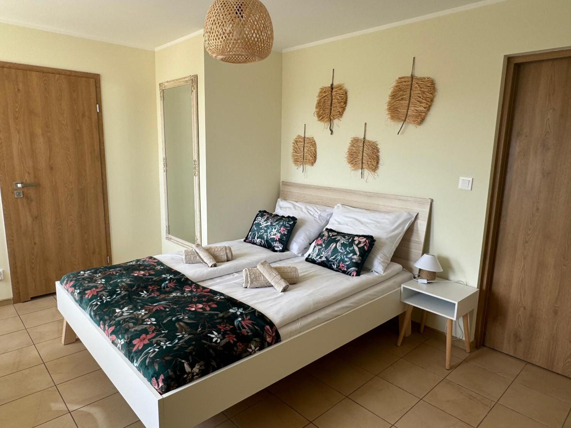 Wilczy Zaulek Hotel Mielno  Bagian luar foto